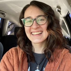 Meet your Posher, Amelia